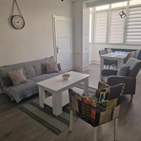 Black & White Modern